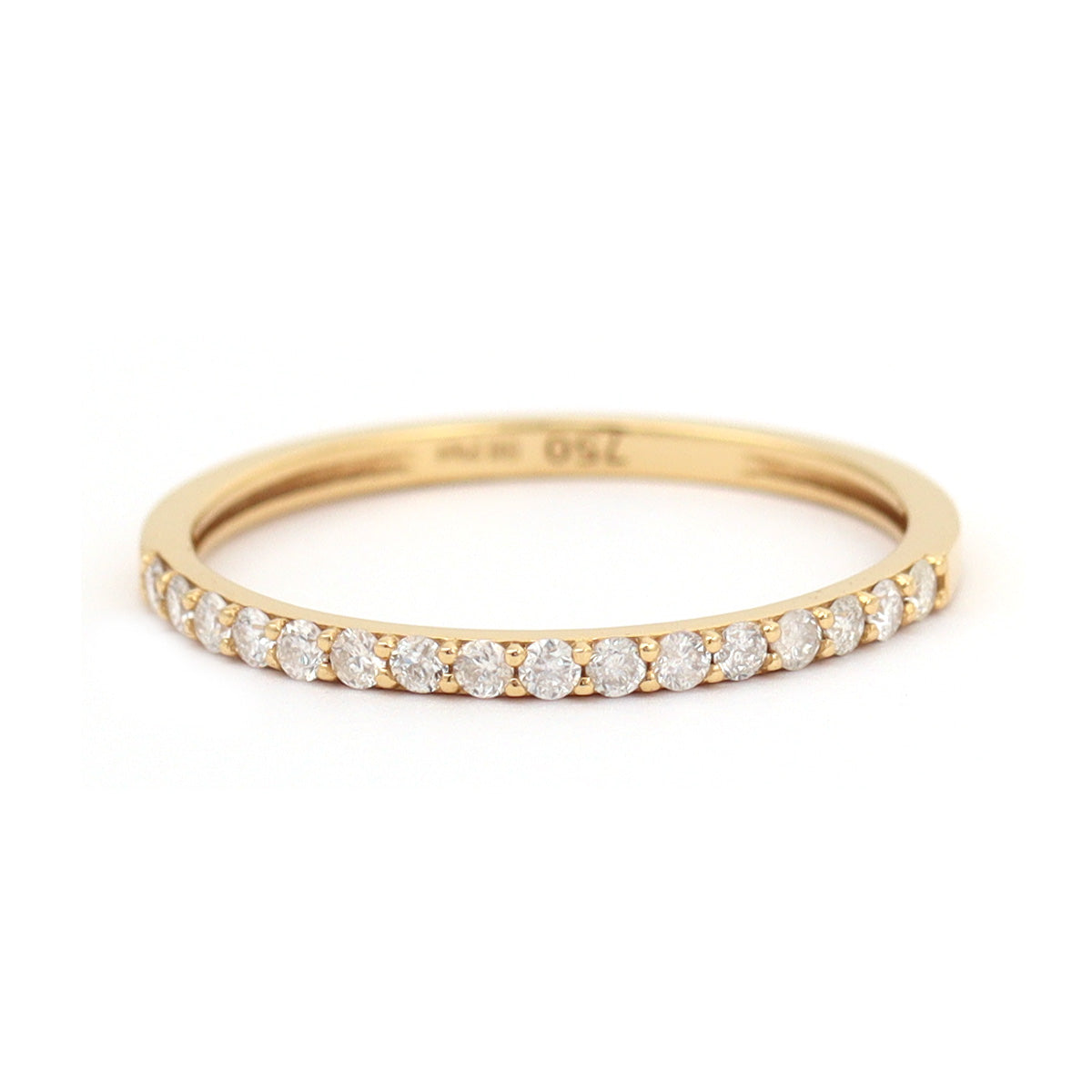 18K gold pavé ring featuring 0.40 carats of round brilliant diamonds, elegant fine jewellery design by Faber Jewels