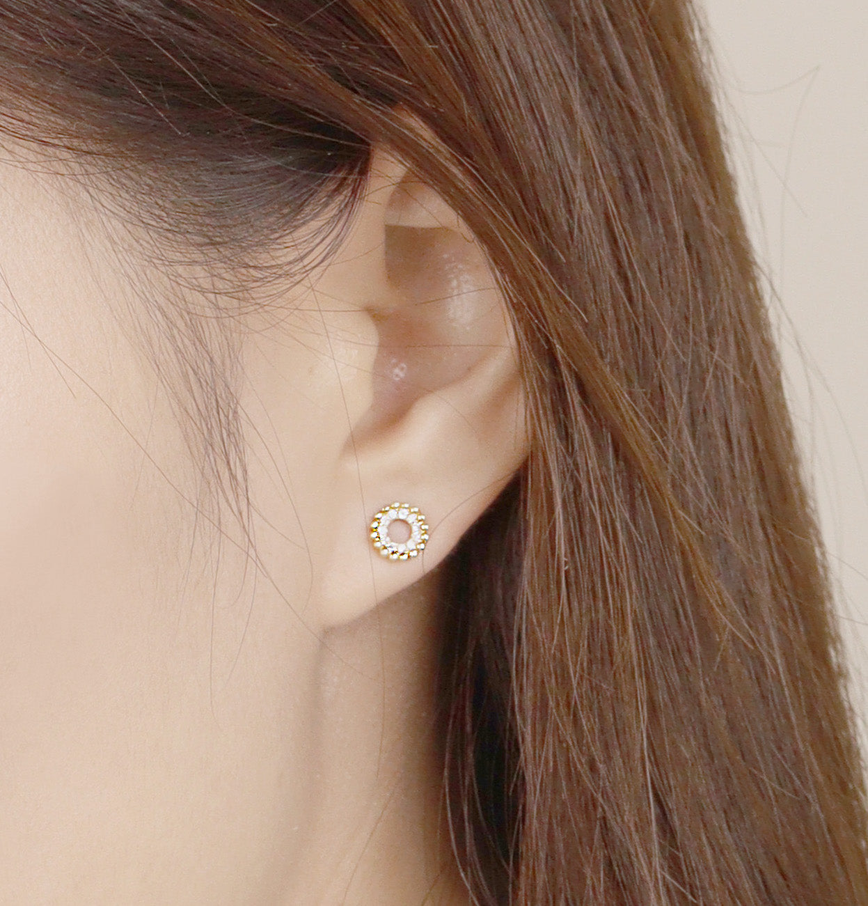 18K round brilliant diamond pave Circle earrings Stud 0.11ct tw. A00146 - FABER JEWELS