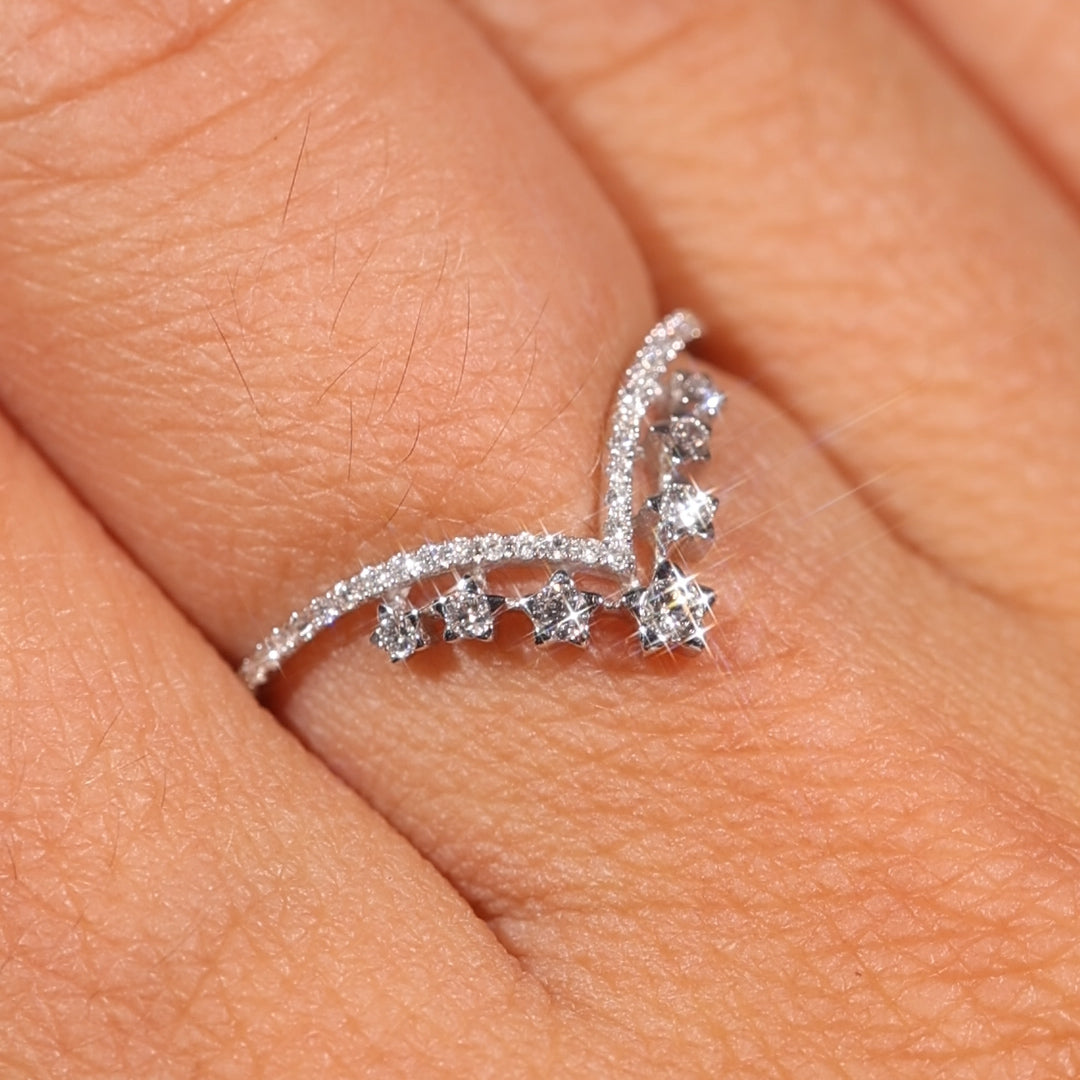 18K Round Brilliant Diamond Whisper Curve Ring 0.17ct tw. A00211 - FABER JEWELS