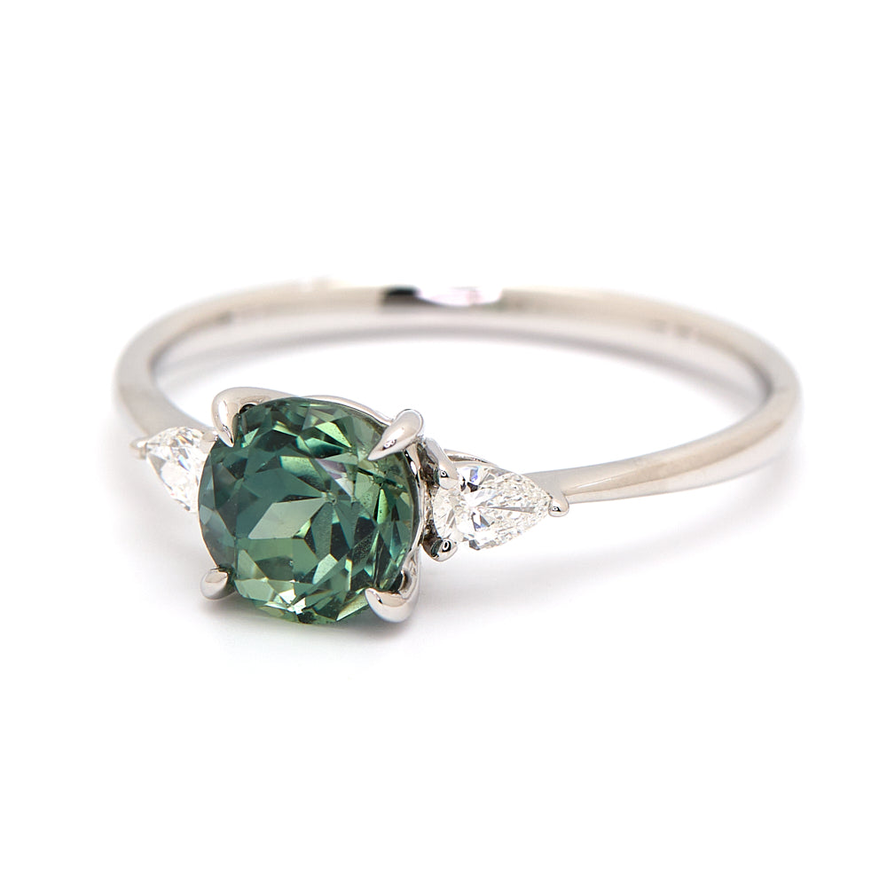 18K Gold Tanzanian Colour Change Sapphire Diamond Ring 1.41 ct CC0023 - FABER JEWELS