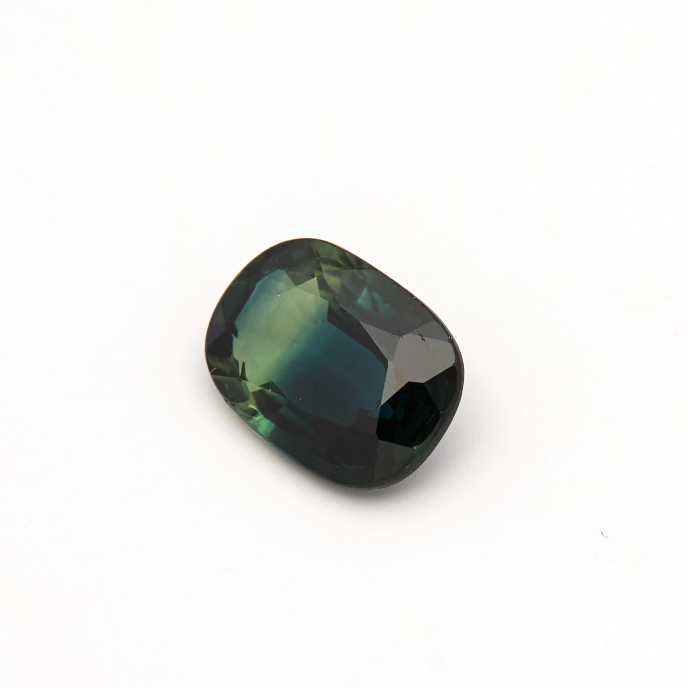 1.05 ct. Australian Parti-Color Sapphire #GS1034