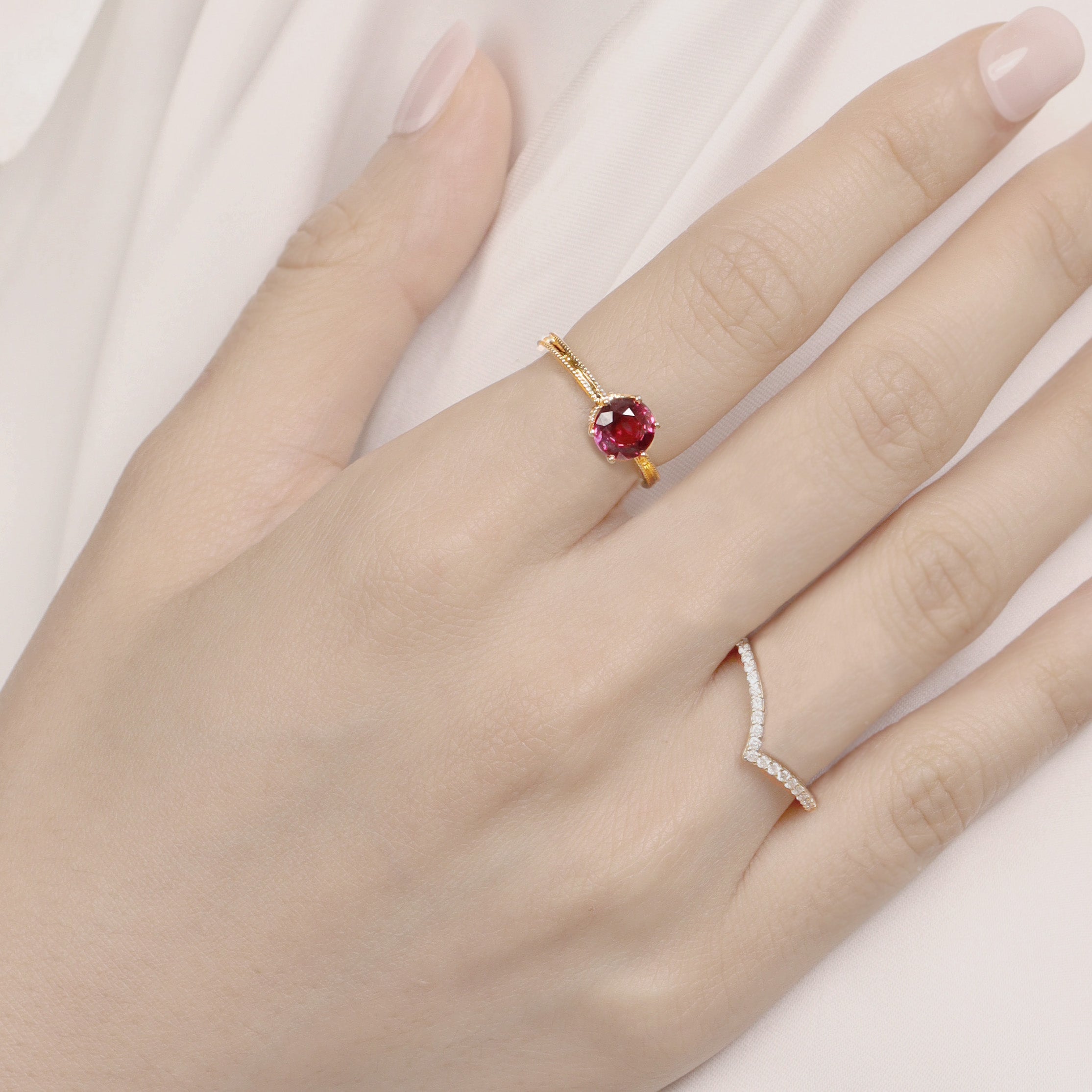 Rhodolite Ring A00115 - FABER JEWELS