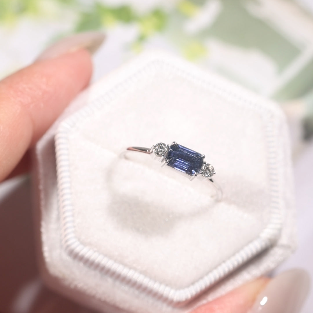 18K Gold Sapphire Diamond Ring A00235