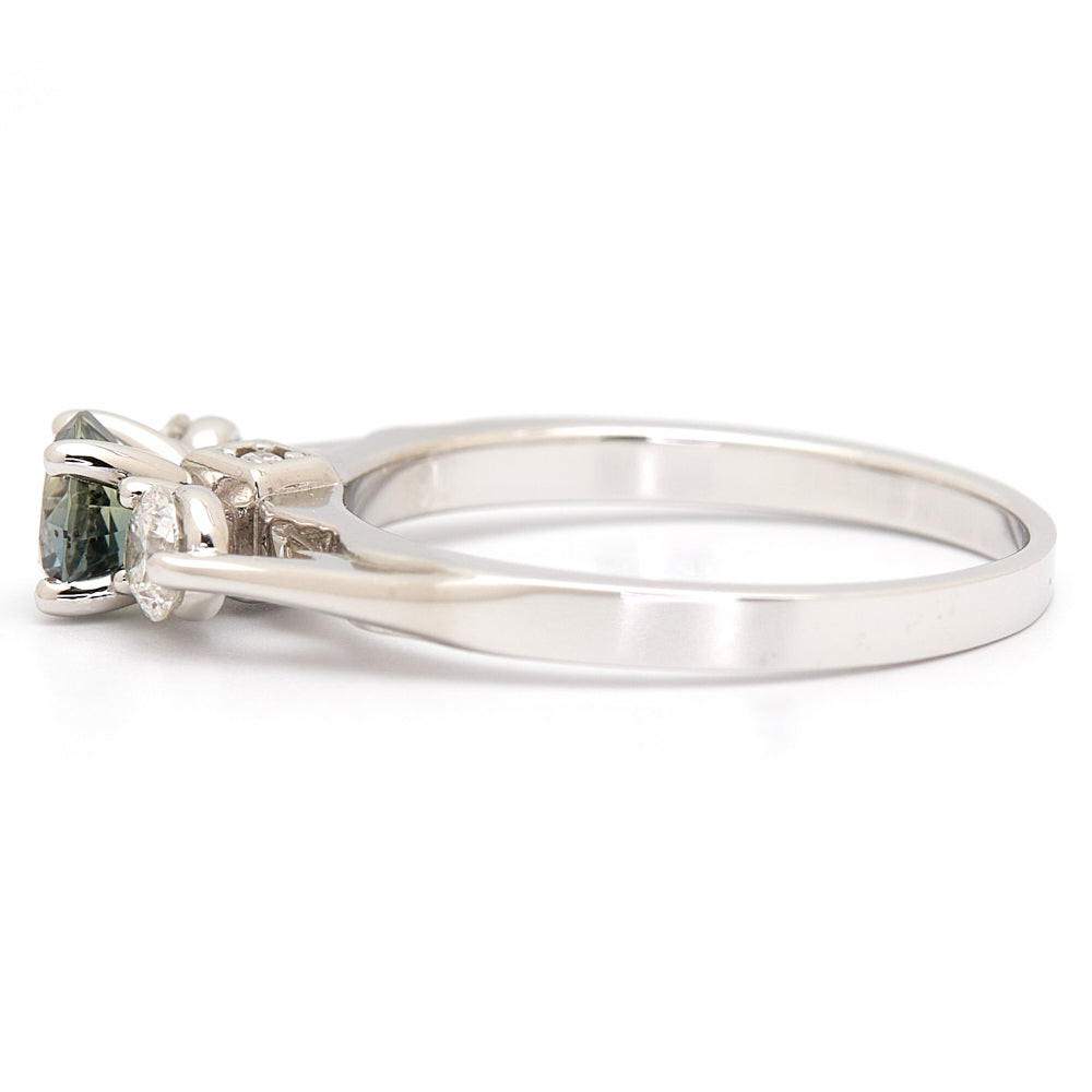 18K Gold Tanzanian Colour Change Sapphire Diamond Ring 0.49 ct CC0009 - FABER JEWELS