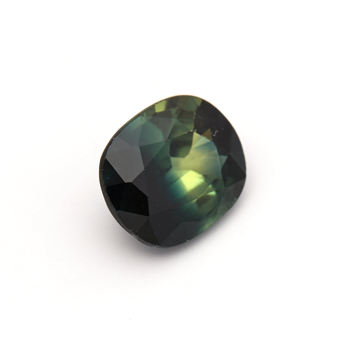 1.34 ct. Australian Parti-Color Sapphire #GS1051